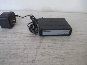 Aes205p Airnet 5-port 10/100 Mbps Unmanaged Network Switch
