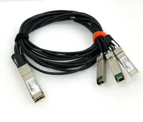 Cab-q-s-2m Arista Original 4x 10 Gbe Qsfp To Sfp 2m Twinax Copper Cable