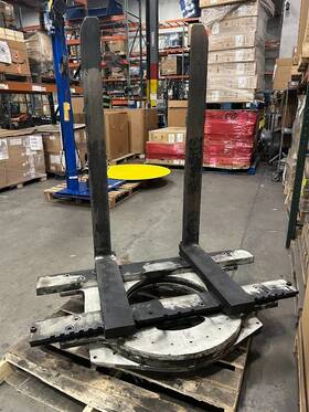 Cascade 656-rrb-24b Forklift Rotator 6500 Lb Capacity With 48 Inch Arms