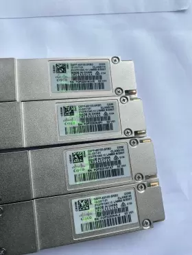 100-srbd Cisco Qsfp-40/100-srbd Transceiver Module Used With Hologram