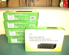 Sf110d-05 Cisco Lot Of 5 - 5-port 10/100 Desktop Switches New