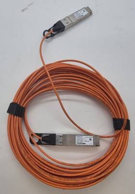 Finisar Fcbn410qb1c15 - 15m / 40gbps Qsfp Aoc