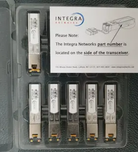 Sfp-txm-m1-wb Integraoptics Lot Of 11 Transceivers / Sfp-txm-wb 1000base-t