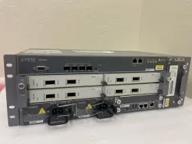 700-010685-0000 Juniper Networks Mx104 With 4x Mic-3d-2xge-xfp And 2x Ps