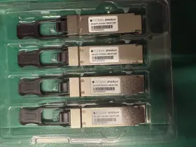 Qsfp-40g-sr4-ju-4p Opstran 40gbase-csr4 Qsfp Optical Transceiver Module