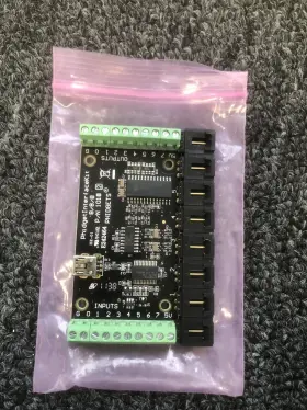 E242464 Phidgets Phidgetinterfacekit 8/8/8 Analog/digital P/n 1018 Ver 904