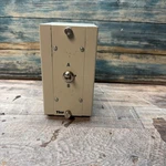 T-bar 5722 2-WAY Serial Manual Switch Used. Price: $36.99.